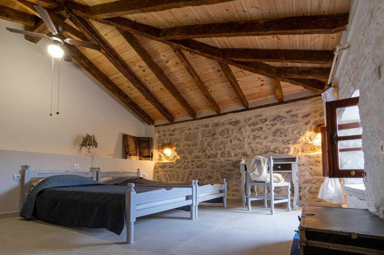 Villa Electra Chalki Town Extérieur photo